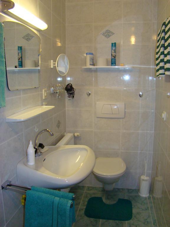 Landhaus Teufl Bed and Breakfast Faistenau Δωμάτιο φωτογραφία